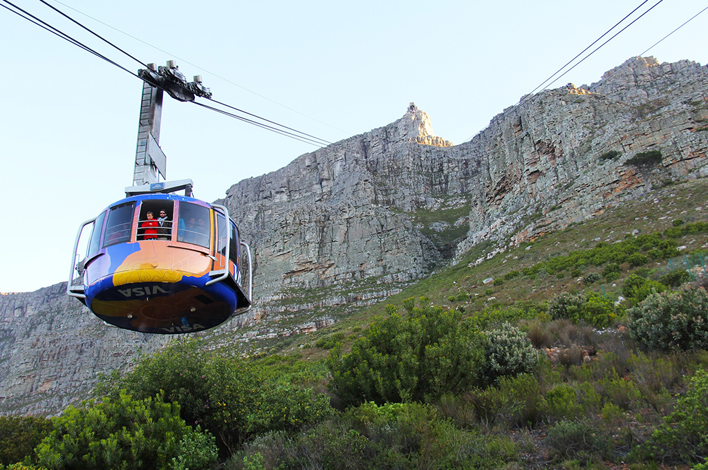 cable car travelling up to Table Mountain